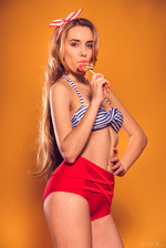 Pinup 2