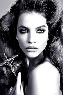 Top Celebrity Model Barbara Palvin